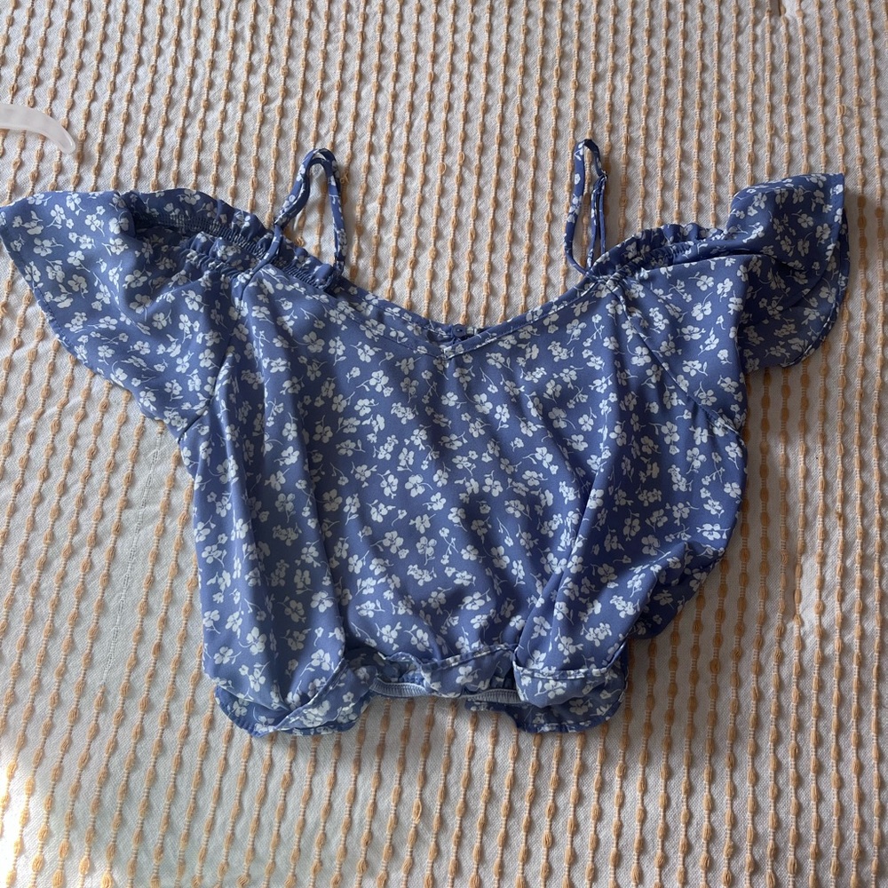 Blue floral crop top